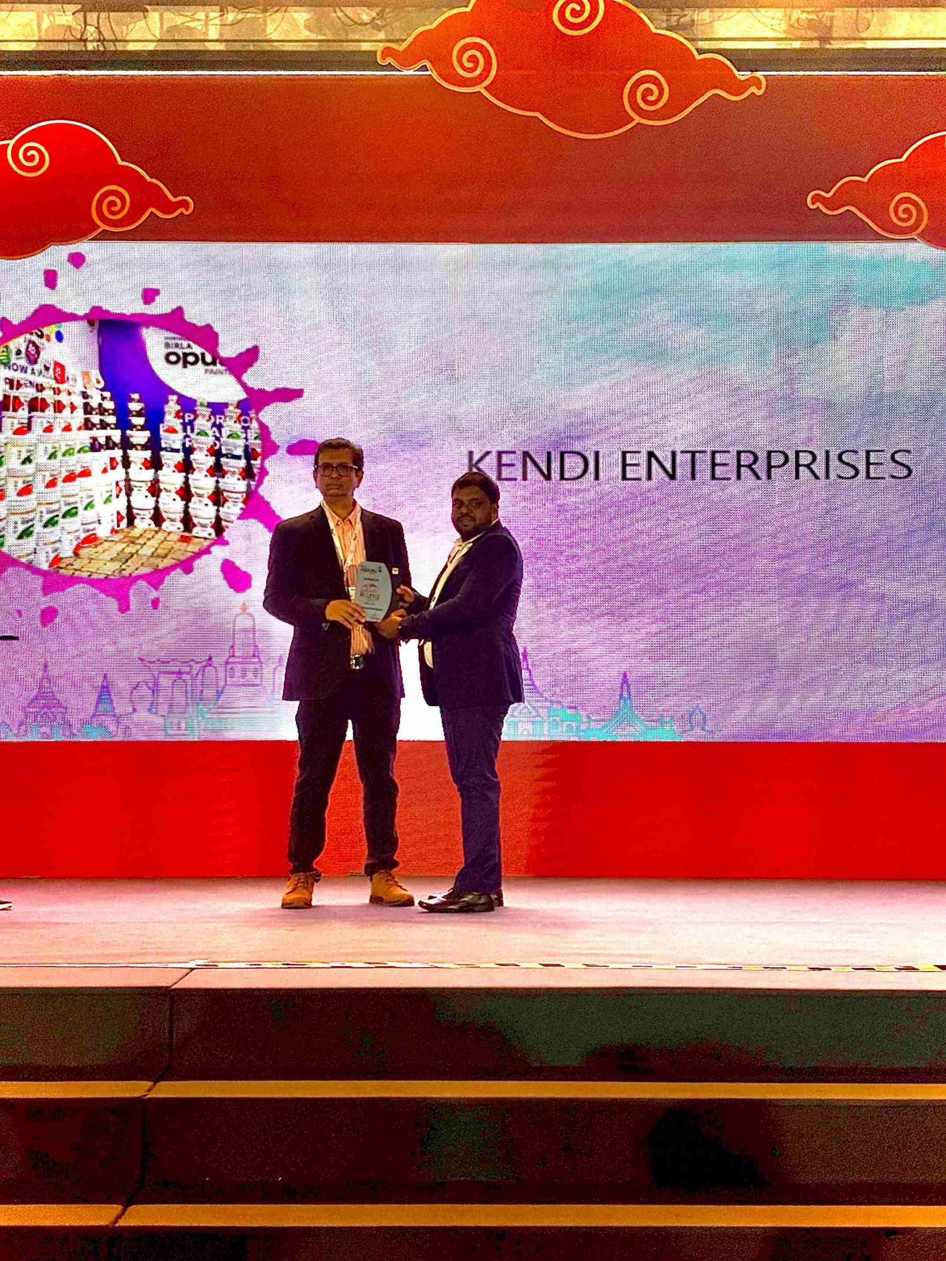 Birla Opus Paints 2024 to 2025 Duniya Ko Rang Do Award Winner Kendi Enterprises Recevied from Birla OPUS CEO_11zon Birla Opus Paints 2024 to 2025 Duniya Ko Rang Do Award Winner Kendi Enterprises Recevied from Birla OPUS CEO