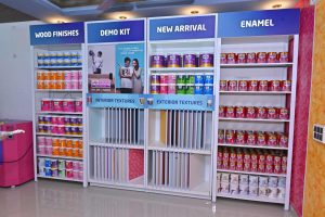 Demo kits in showroom